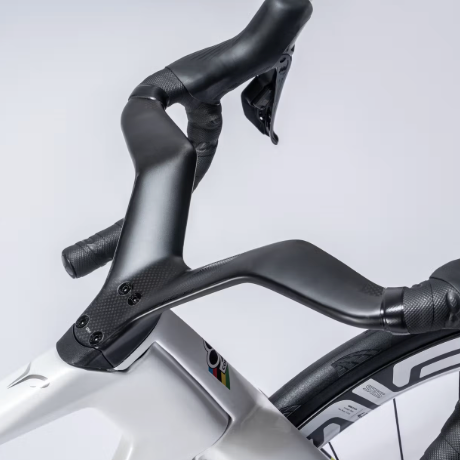Colnago Y1Rs Cockpit
