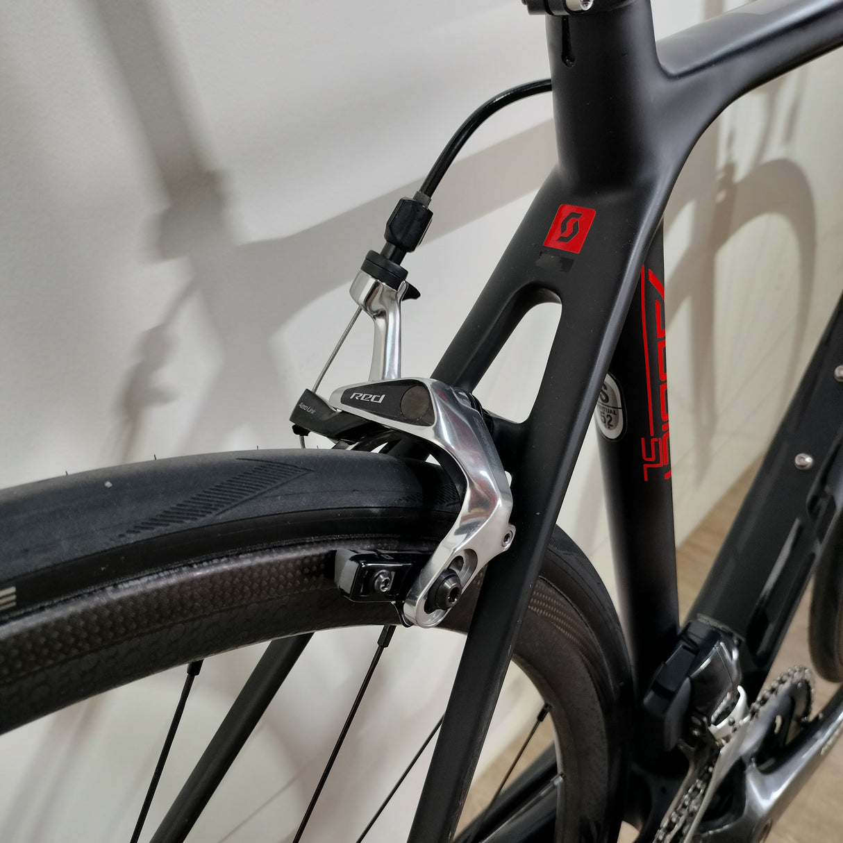 Preloved Scott Addict RC Etap AXS Road Bike