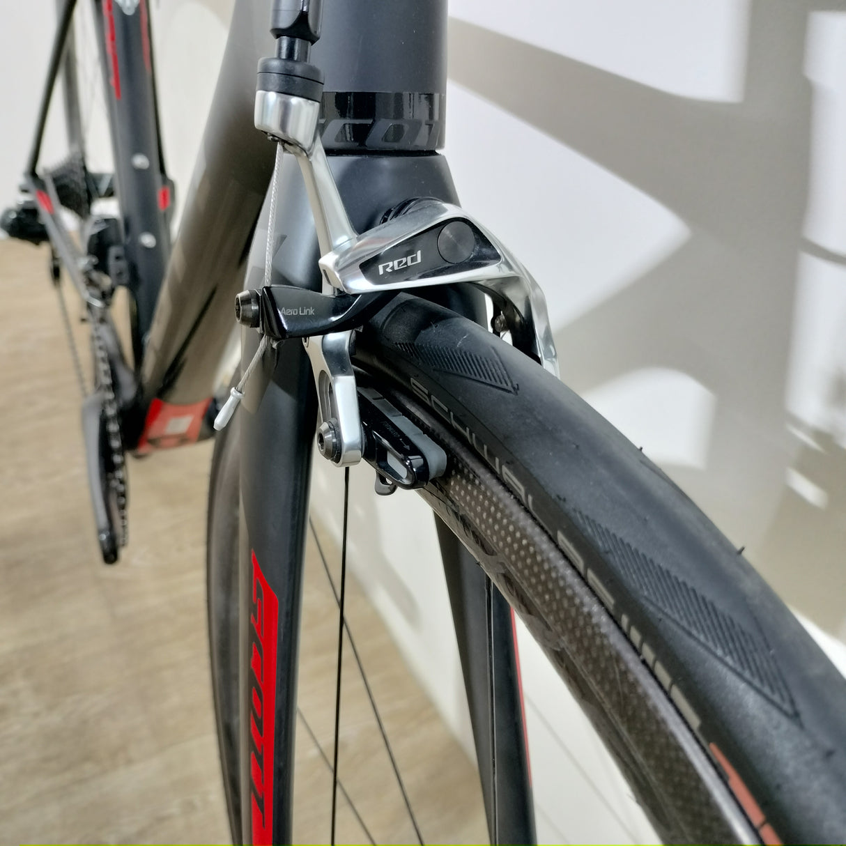 Preloved Scott Addict RC Etap AXS Road Bike