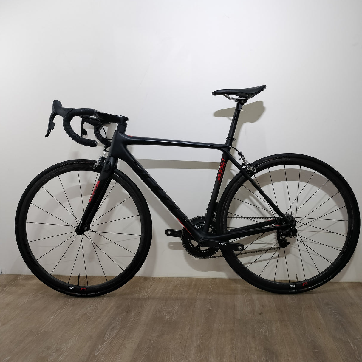 Preloved Scott Addict RC Etap AXS Road Bike