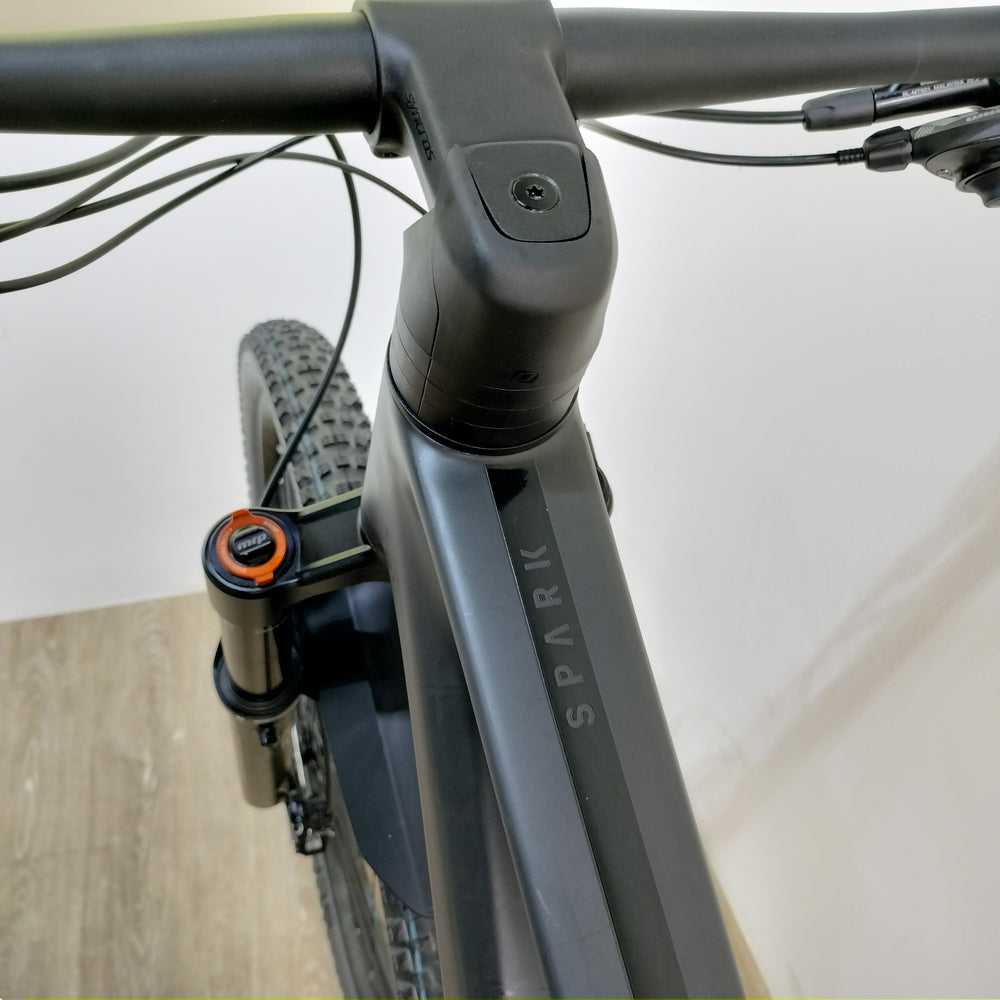 Preloved Custom Scott Spark 940 Mountain Bike