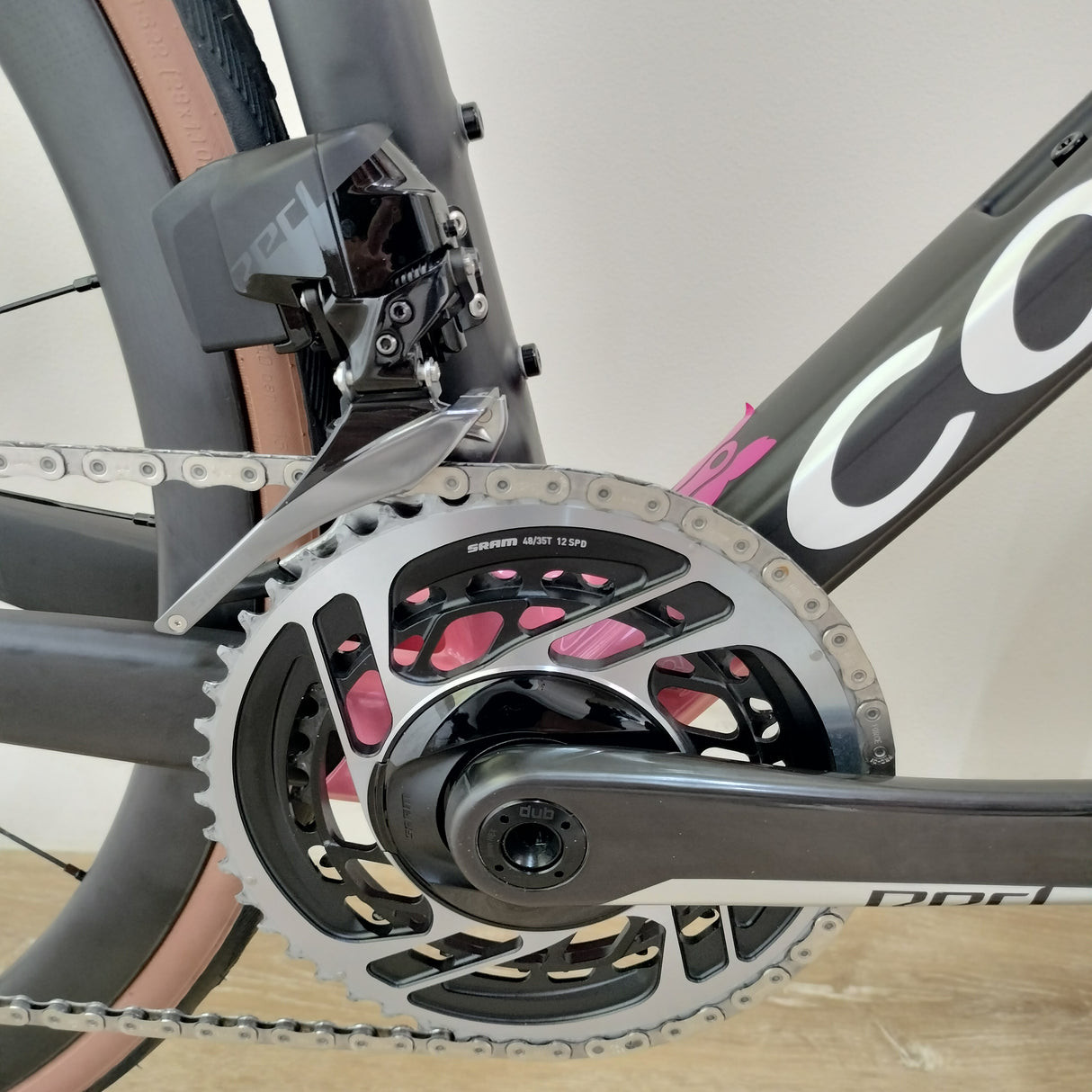 Preloved Colnago C64 SRAM Red Etap AXS Road Bike