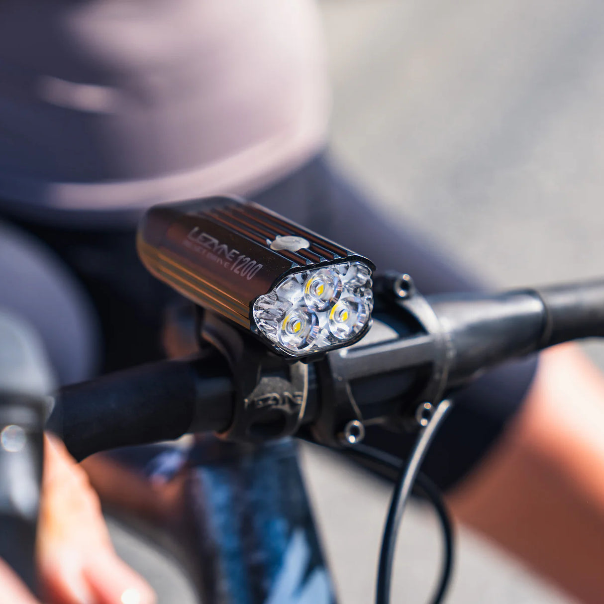 Lezyne React Drive Front 1200 Lumens With Built-In Vehicle Alert