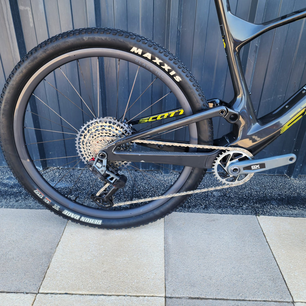 Preloved Scott Bike Spark RC Team Issue Mountain Bike