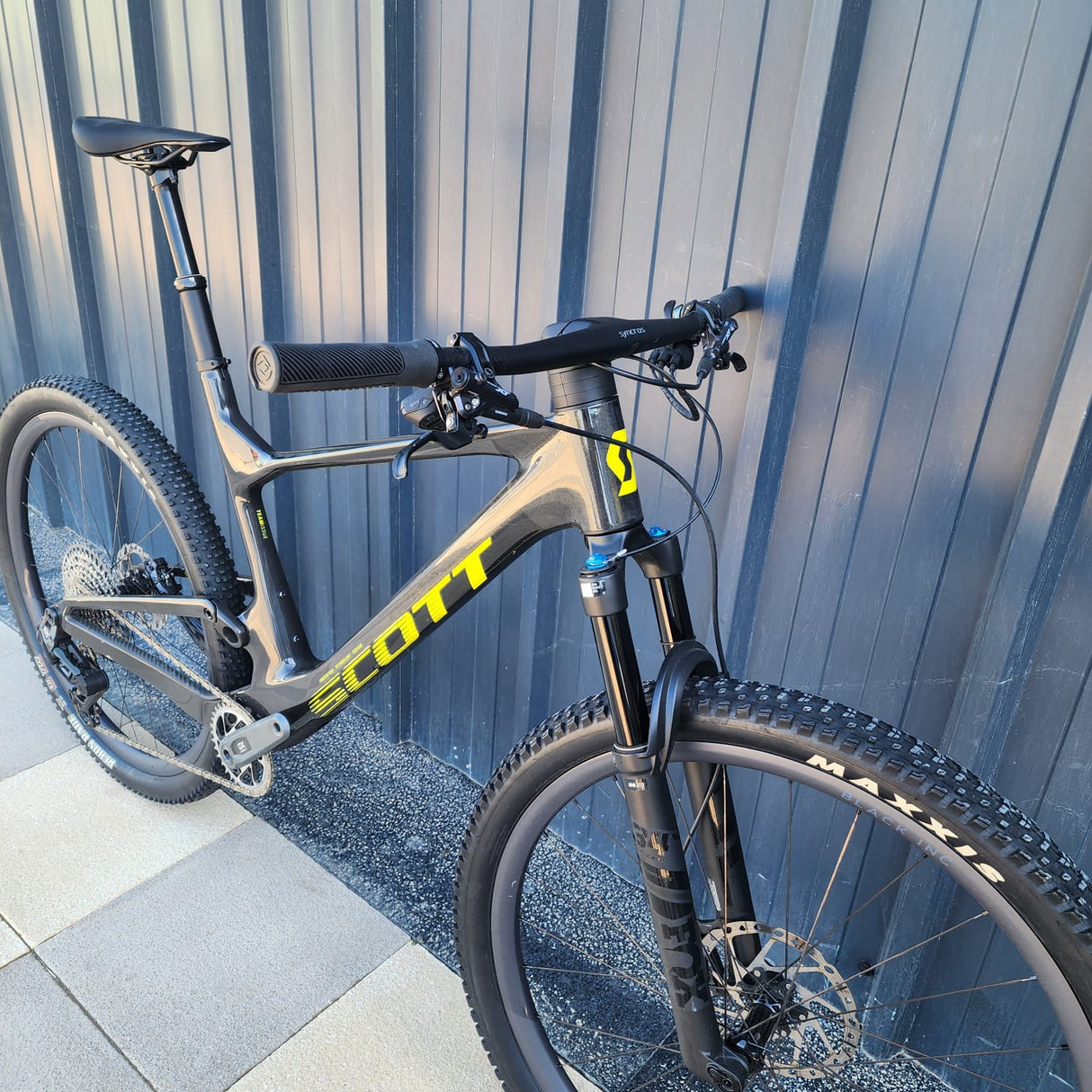 Preloved Scott Bike Spark RC Team Issue Mountain Bike