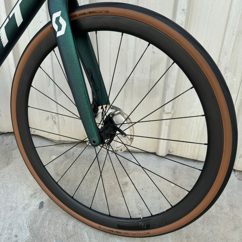 Preloved Scott Addict 20 Road Bike