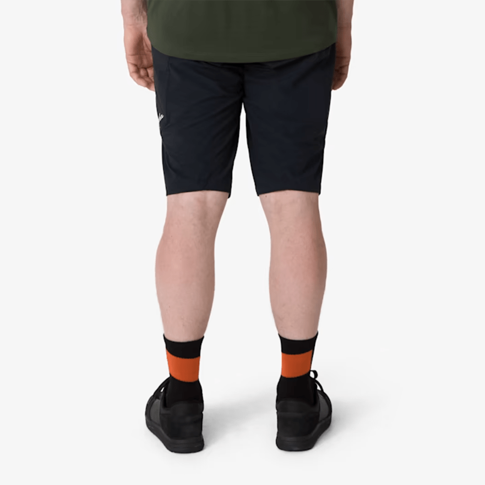 Rapha Men's Trail Shorts - Wolfis