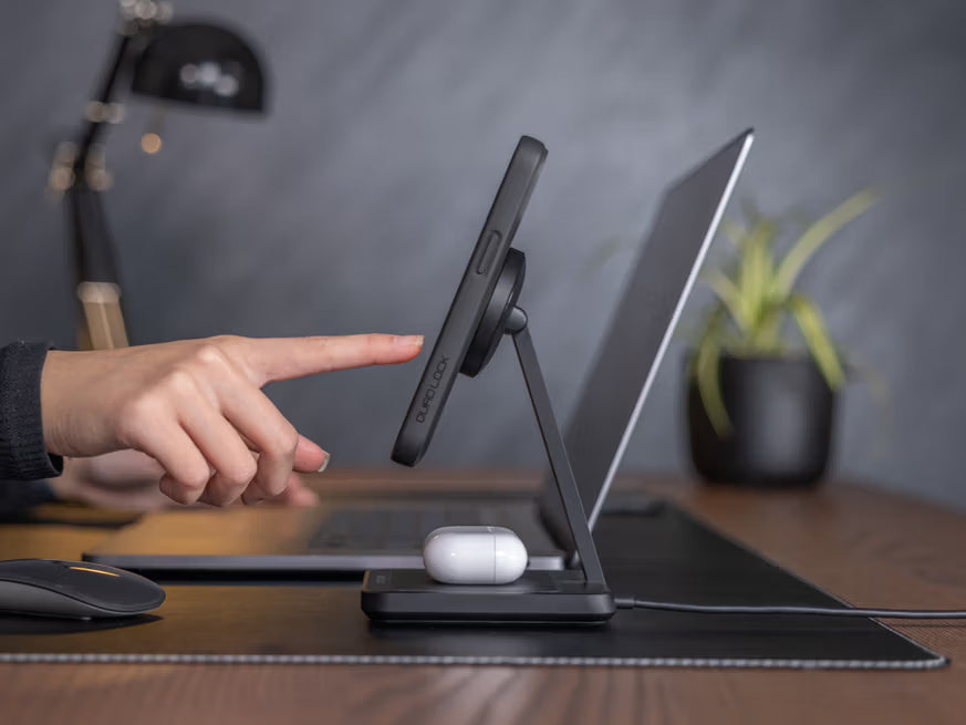 Quad Lock Dual MAG Desktop Wireless Charger