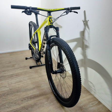 Preloved Scott Scale RC World Cup Mountain Bike