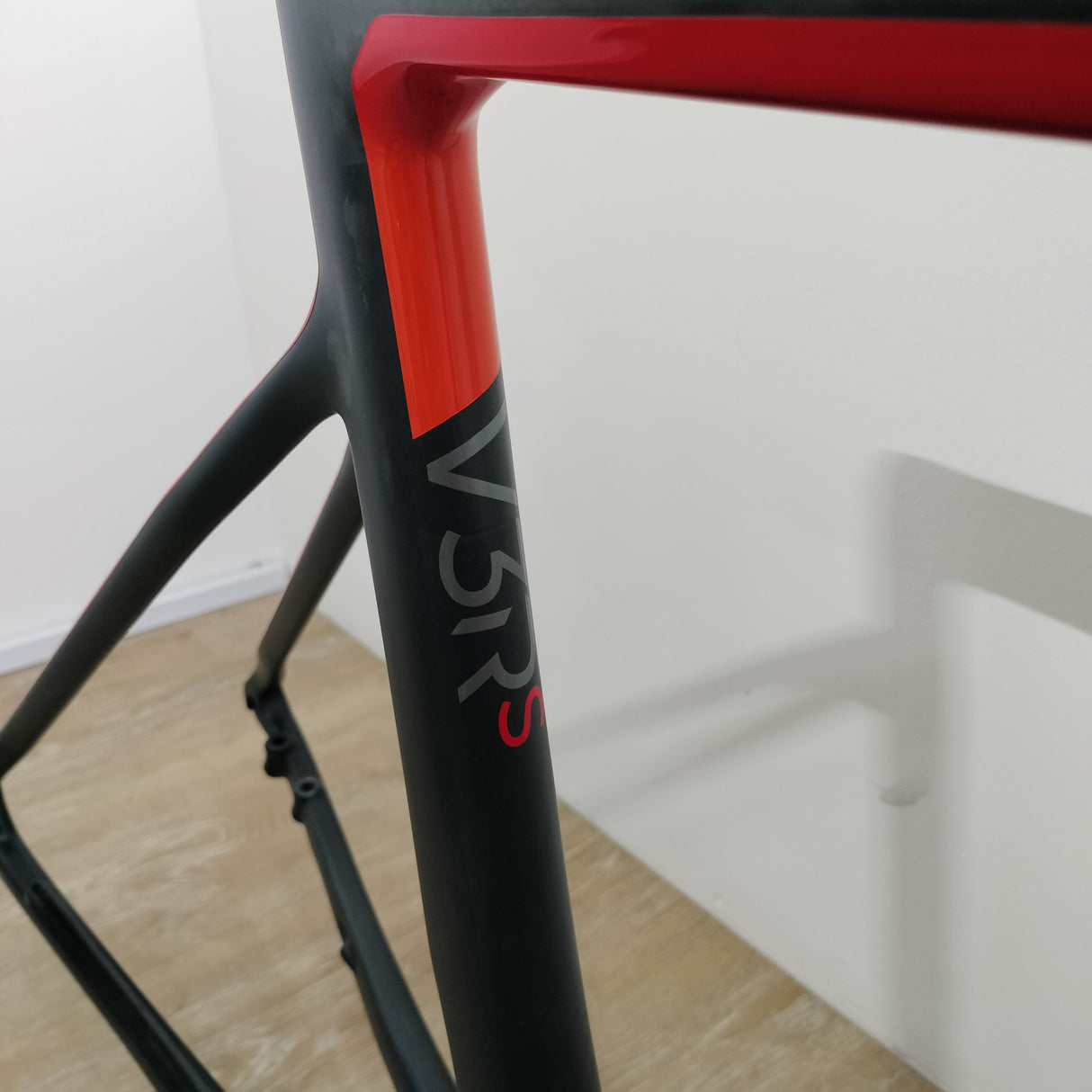 Preloved Colnago V3Rs Disc RZRD Road Bike Frameset
