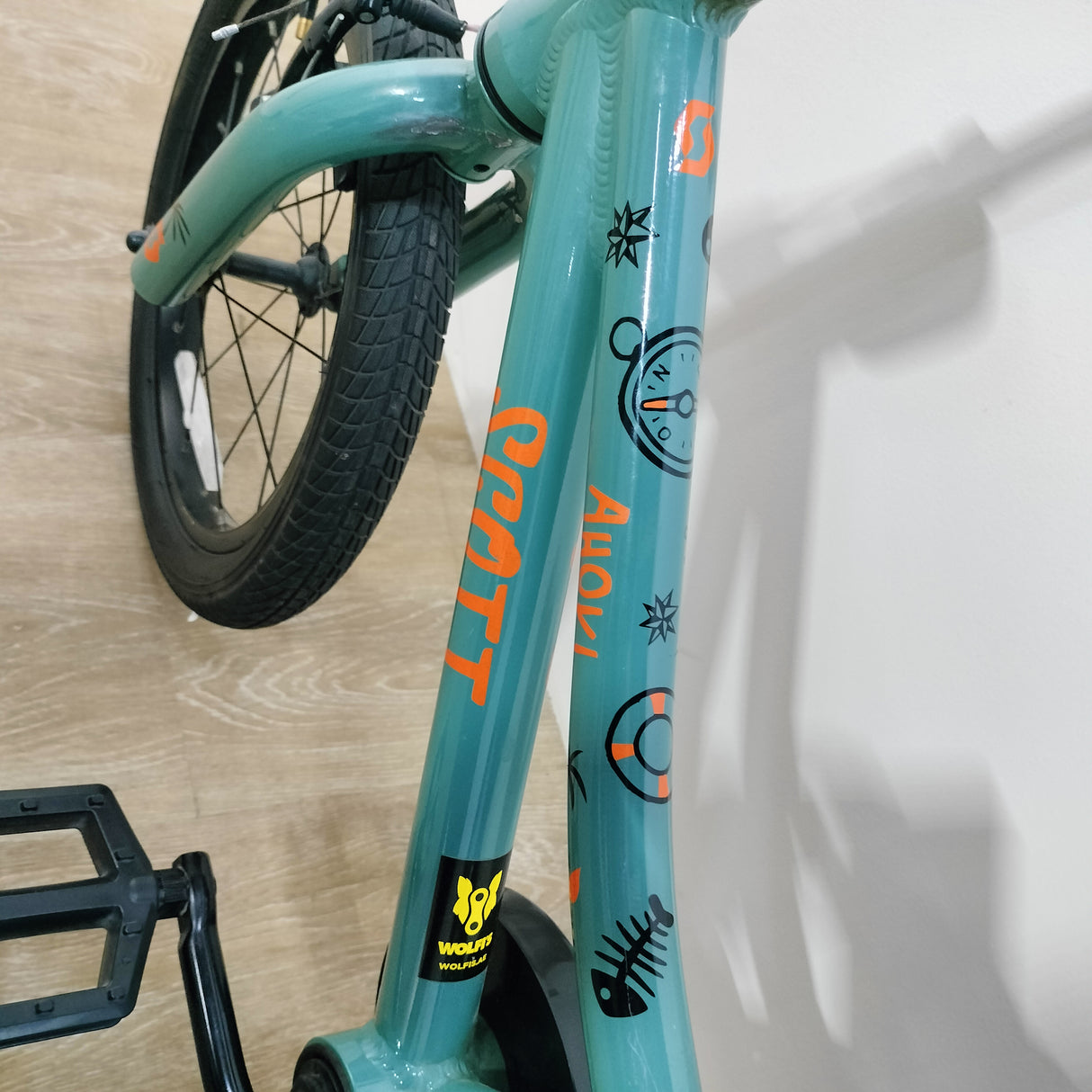 Preloved Scott Roxter 16 Kids Bike
