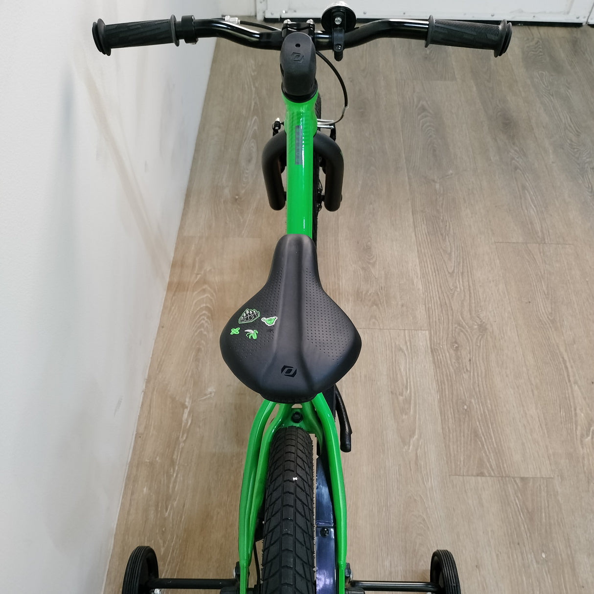 Preloved Scott Roxter 16 Kids Bike