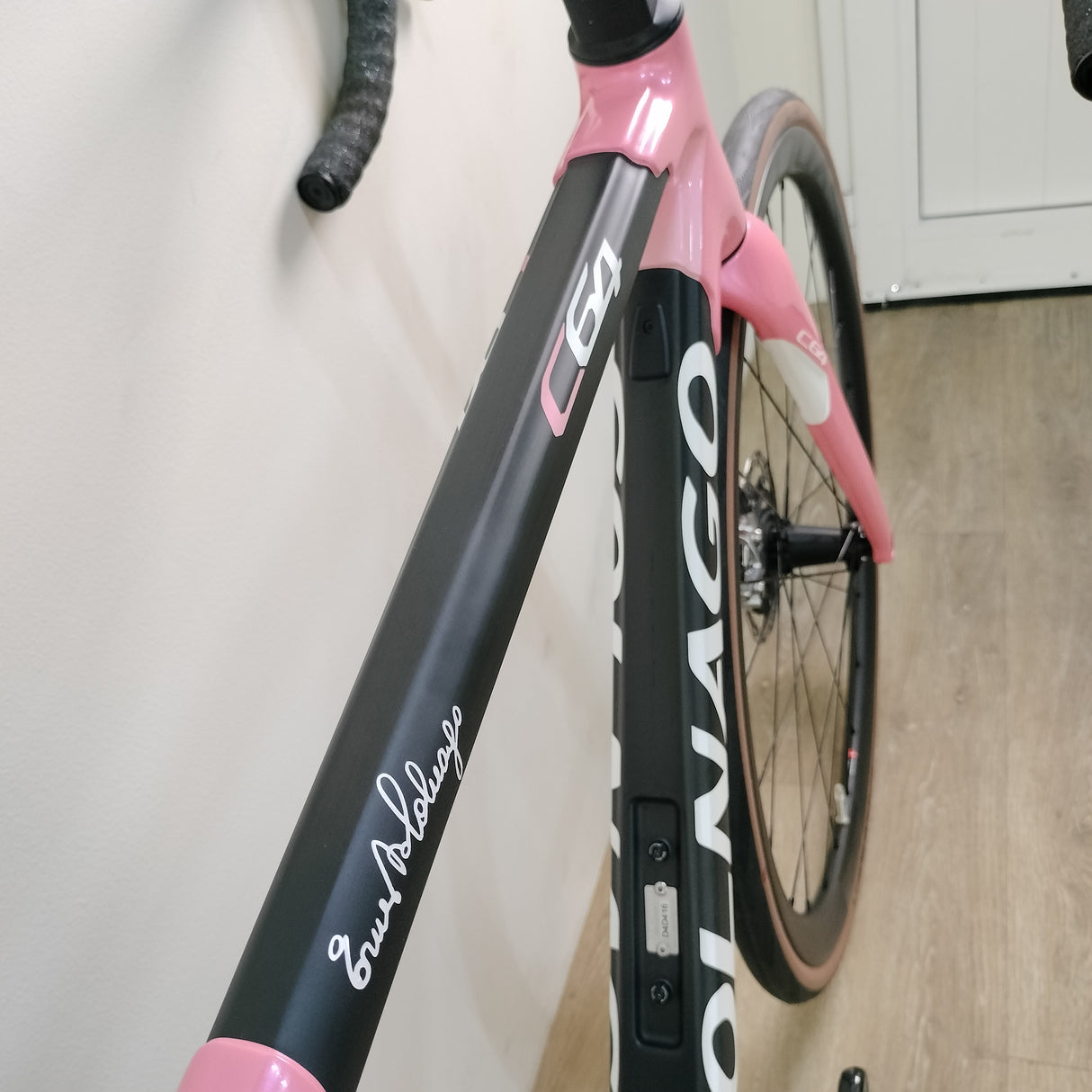 Preloved Colnago C64 SRAM Red Etap AXS Road Bike