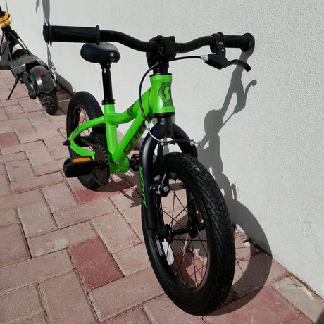 Preloved Scott Roxter 14 Kids Bike