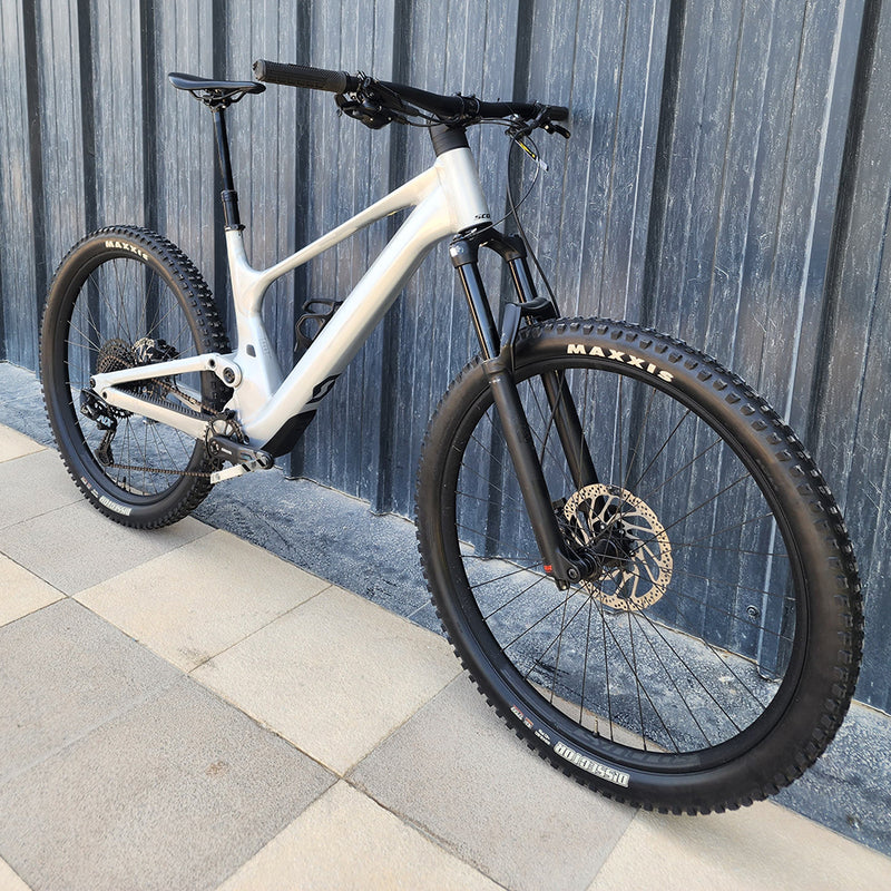 Preloved Scott Genius 940 White Mountain Bike