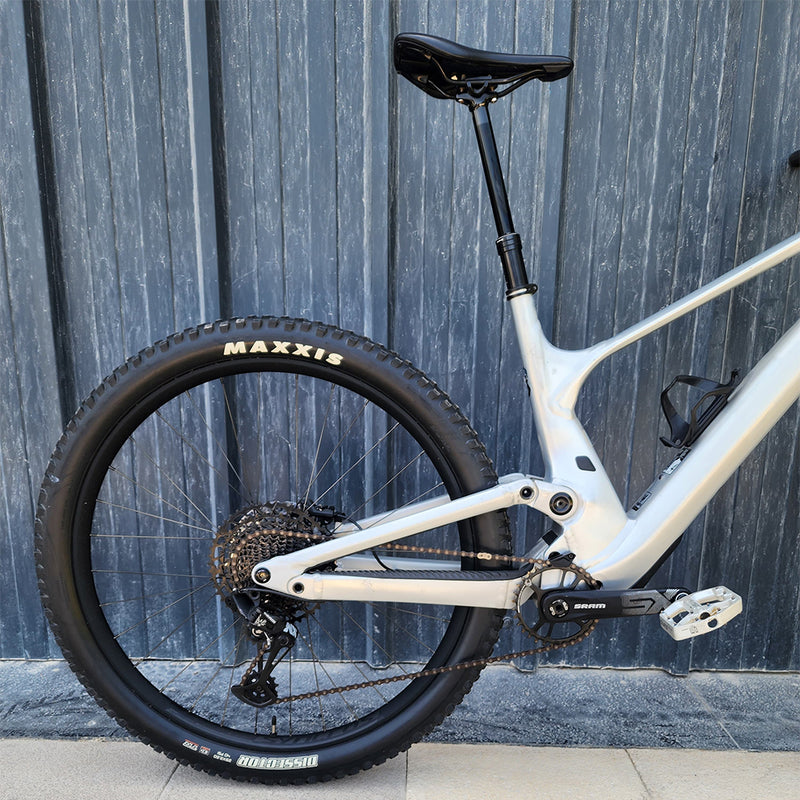Preloved Scott Genius 940 White Mountain Bike