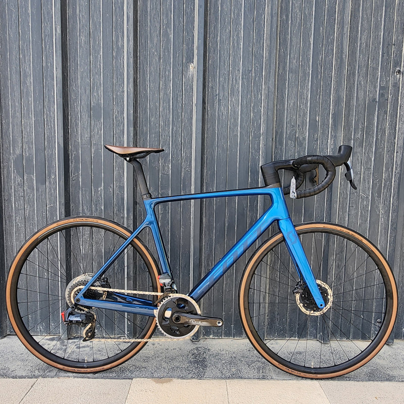 Preloved SCOTT Addict RC 20 Road Bike