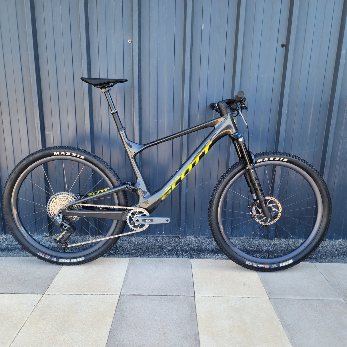 Preloved Scott Bike Spark RC Team Issue Mountain Bike