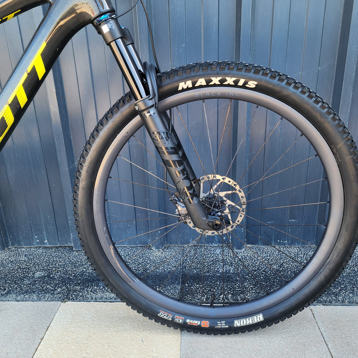 Preloved Scott Bike Spark RC Team Issue Mountain Bike