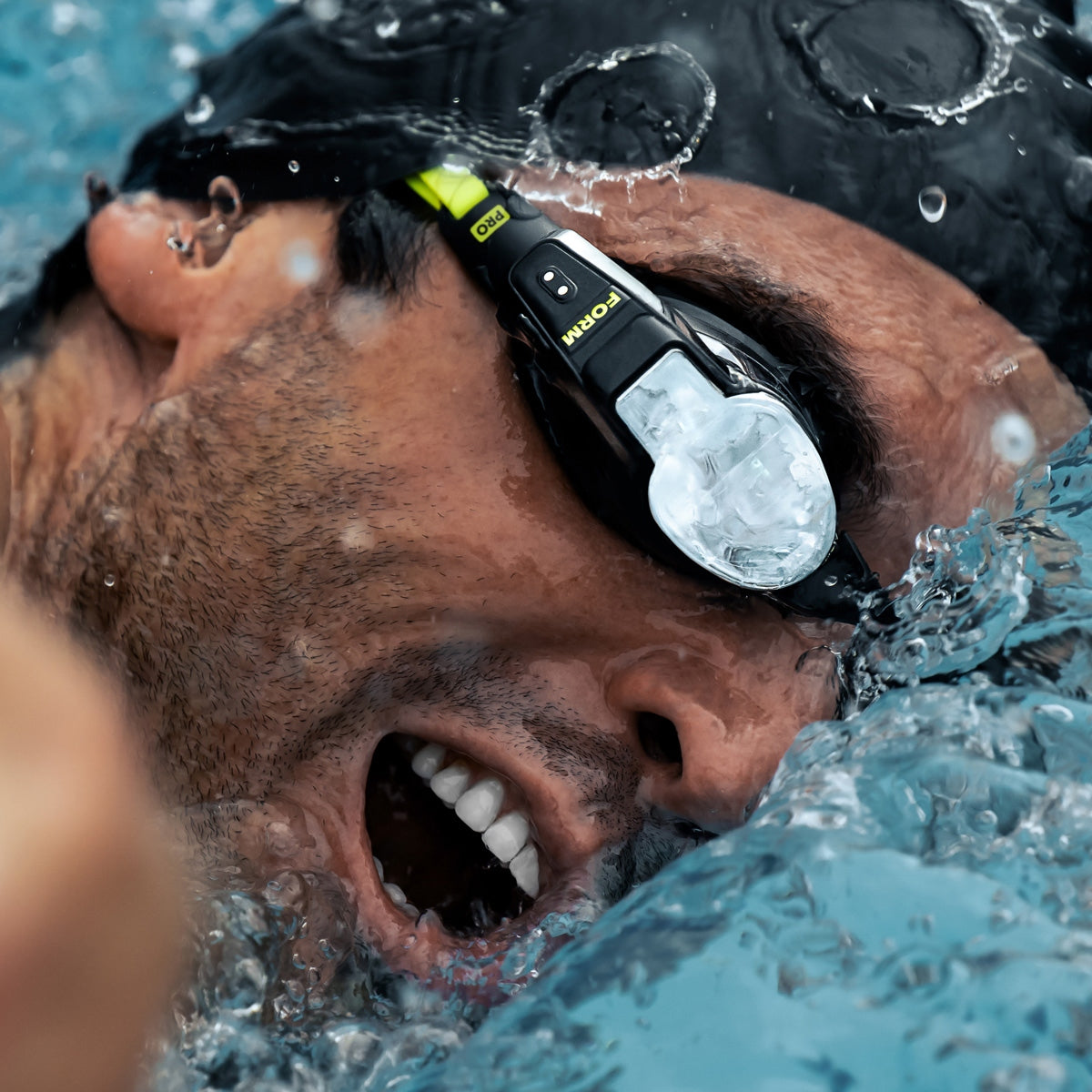 FORM Smart Swim 2 PRO Swimming Goggle