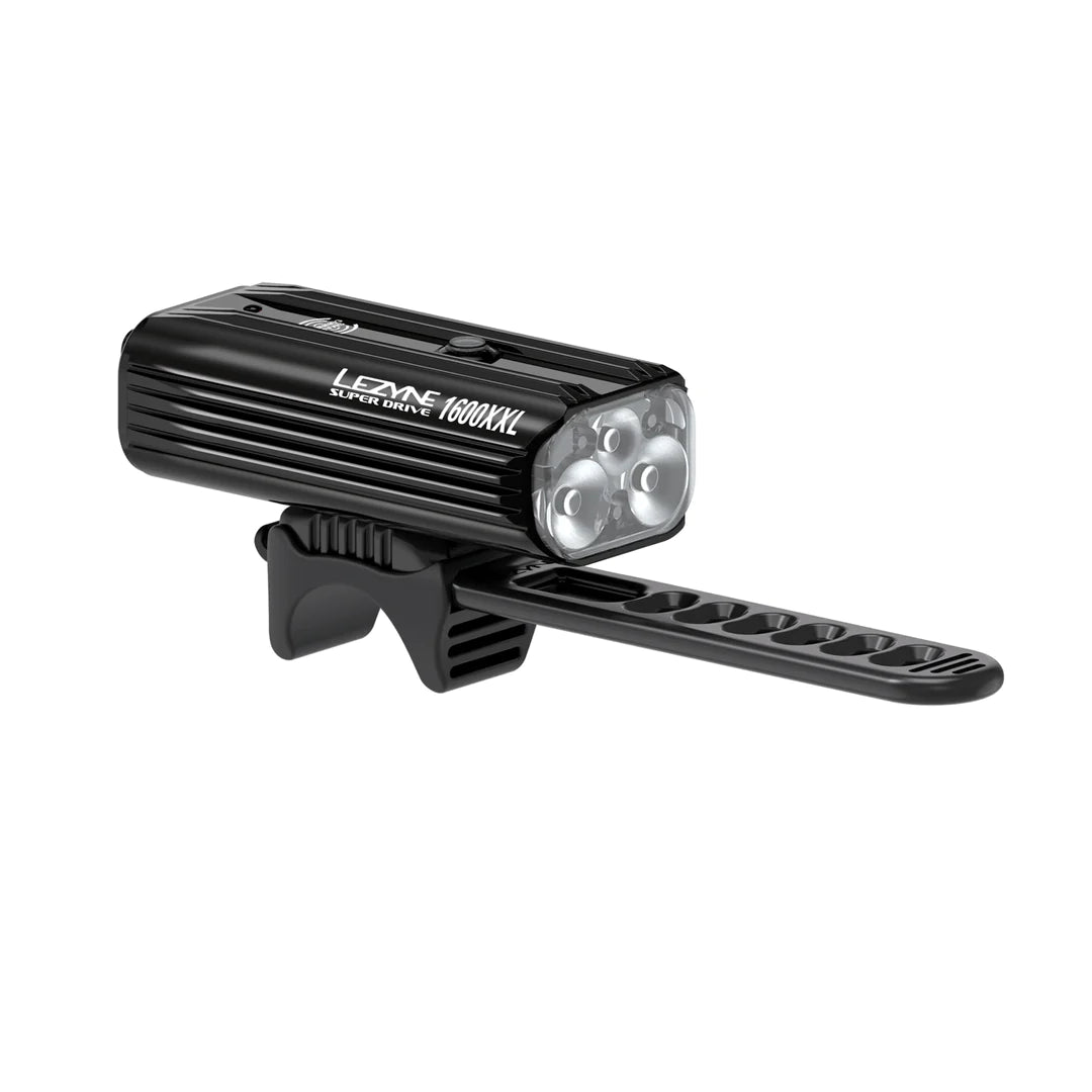 Lezyne SUPER 1600XXL- BLK/HI GLOSS 1600 LM - Wolfis